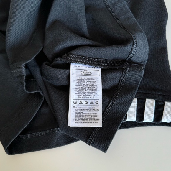 NWOT adidas Cropped Tee - Picture 11 of 13